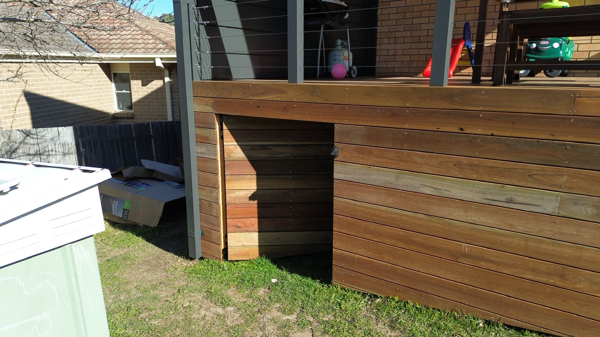 Pergola structural detail over Spotted Gum decking, Fisher Canberra