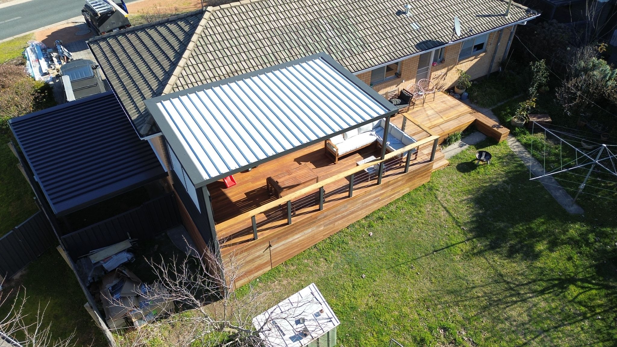 Spotted Gum deck and balustrade detail under pergola, Fisher Canberra